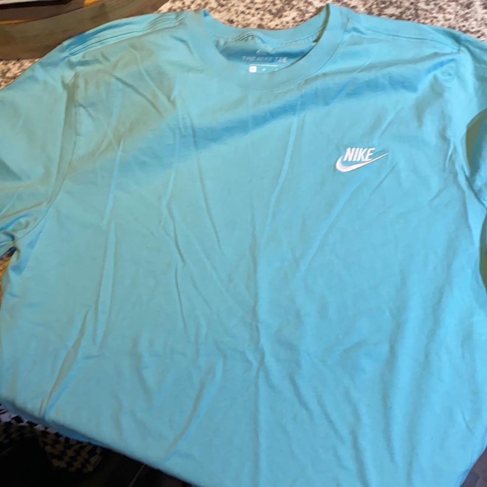 Nike tee shirt